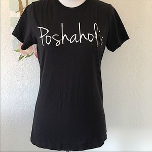 ✨️4/$35✨️ SALE.  POSHAHOLIC graphic tee. Sz. M